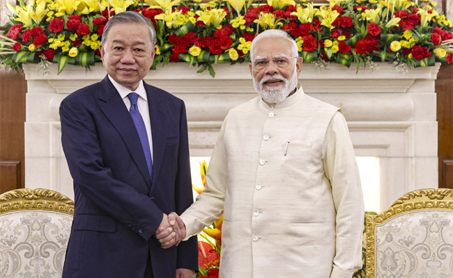 India, Vietnam elevate ties to enhanced comprehensive strategic partnership; set USD 25 bn
